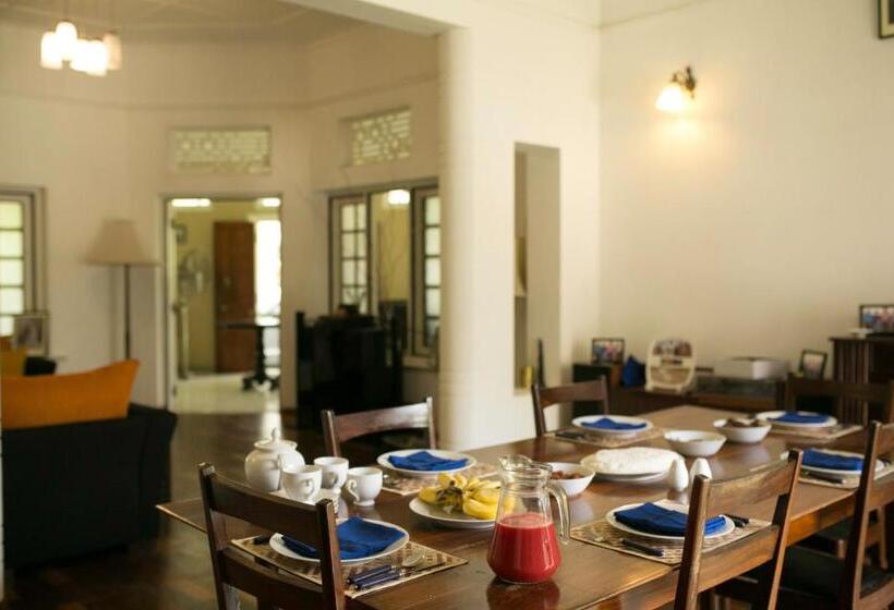 פנסיון Dilpasan Villa