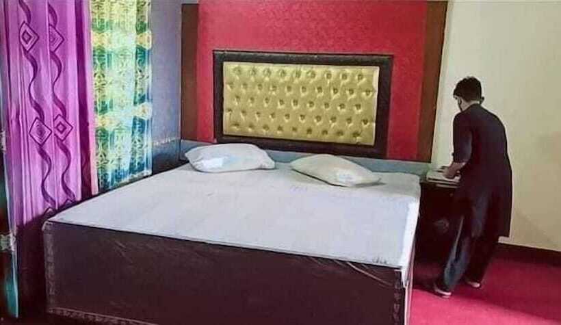 پانسیون Libra Guest House