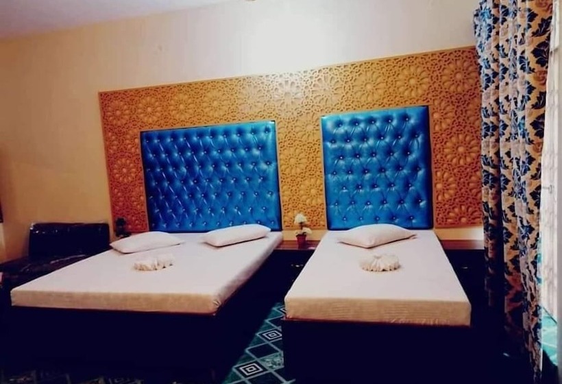 پانسیون Libra Guest House