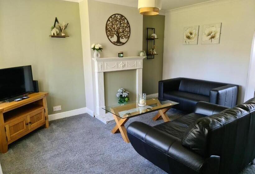 Пансион Oaksham Drive