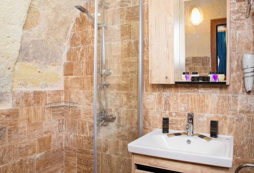 پانسیون Peri Cave Konak