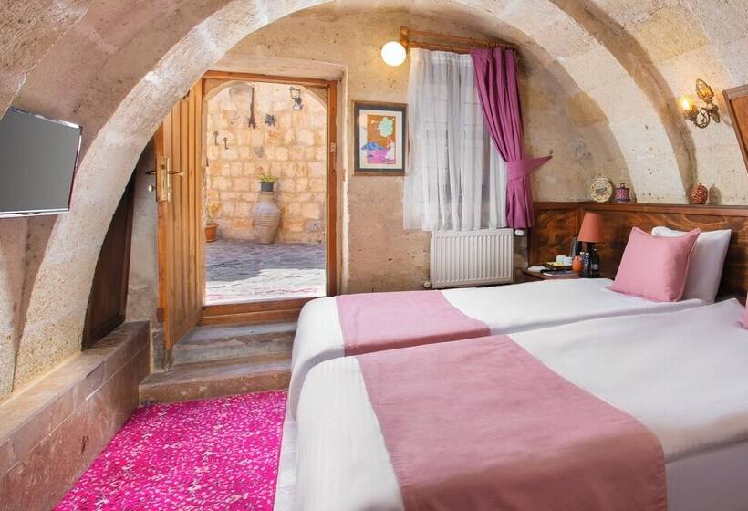 پانسیون Peri Cave Konak