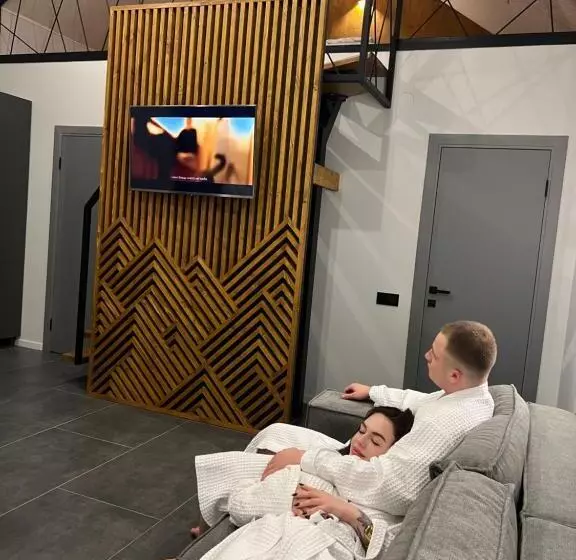 ペンション Stodola Slavsko котедж з чаном джакузі