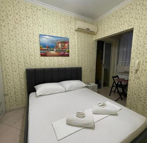 פנסיון Supreme City Center Tirana