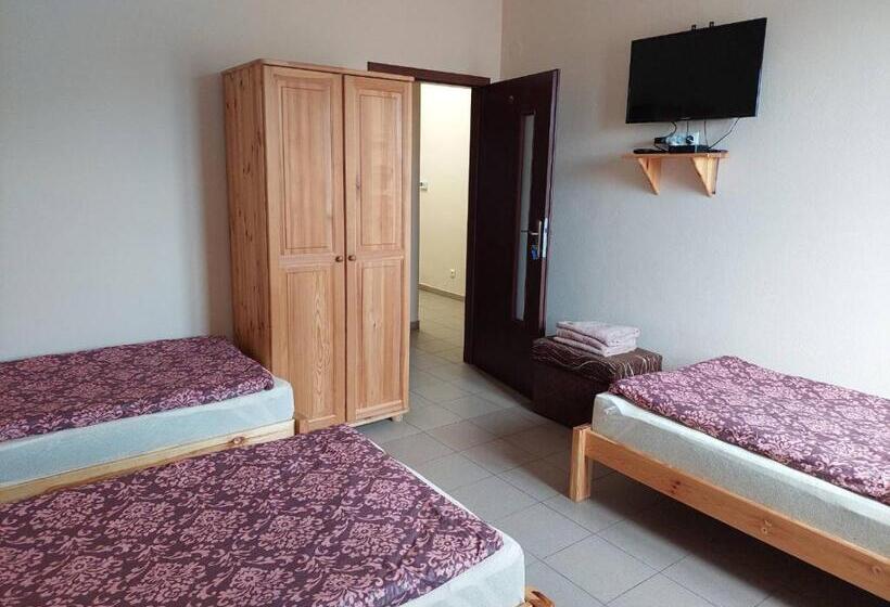 ペンション Ubytovňa Jázmin Vendégház