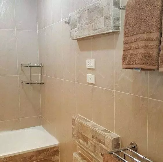 Popular Condo Muangthong Thani