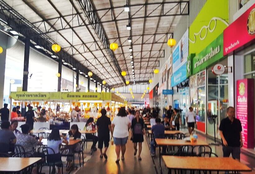 Popular Condo Muangthong Thani