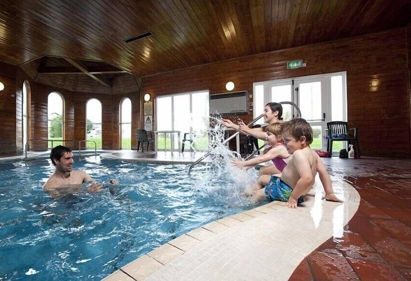 منتجع Perran View Holiday Park