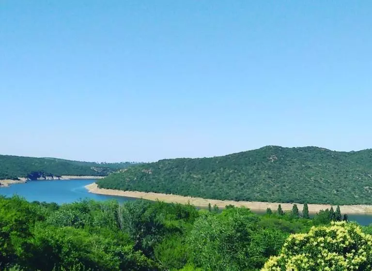 Retkeilymaja Mirador Del Lago Apart   Adults Only