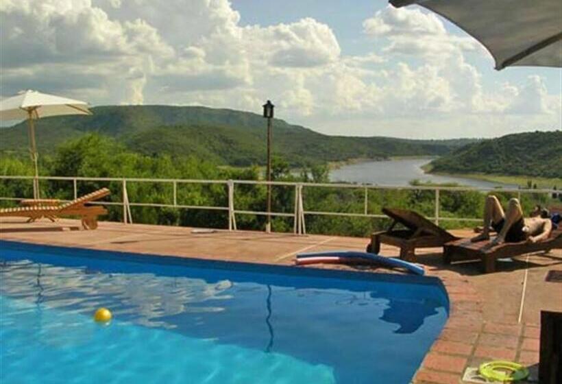 הוסטל Mirador Del Lago Apart   Adults Only