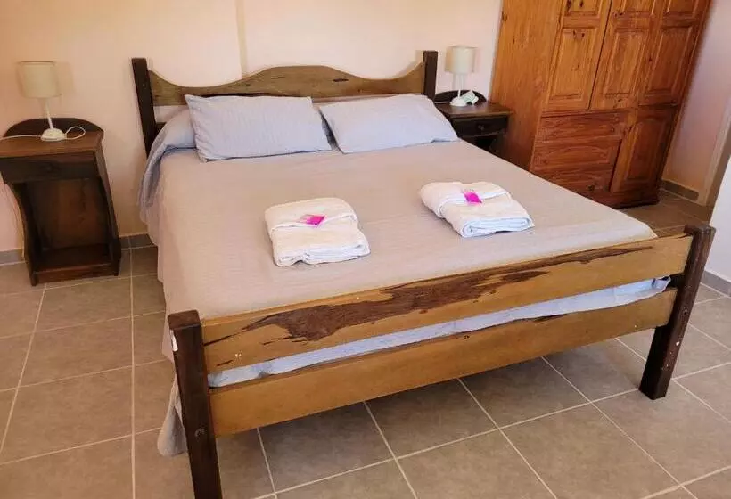 Retkeilymaja Mirador Del Lago Apart   Adults Only