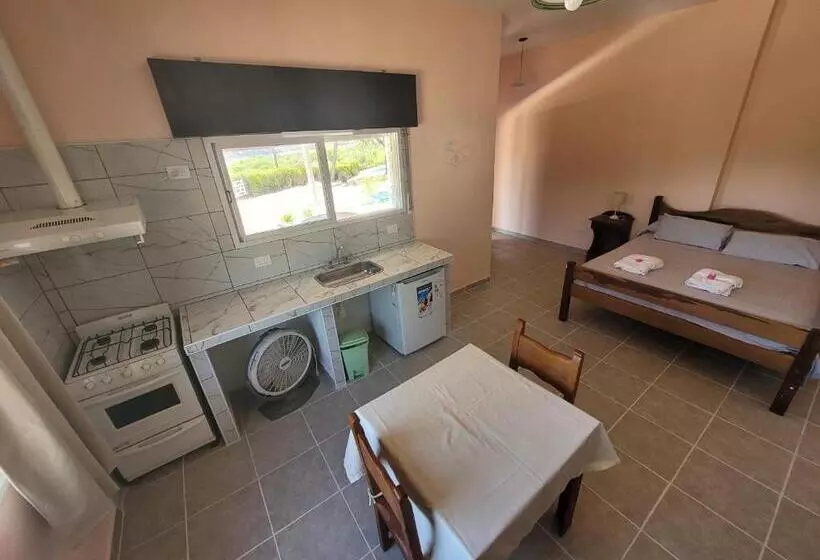 Retkeilymaja Mirador Del Lago Apart   Adults Only