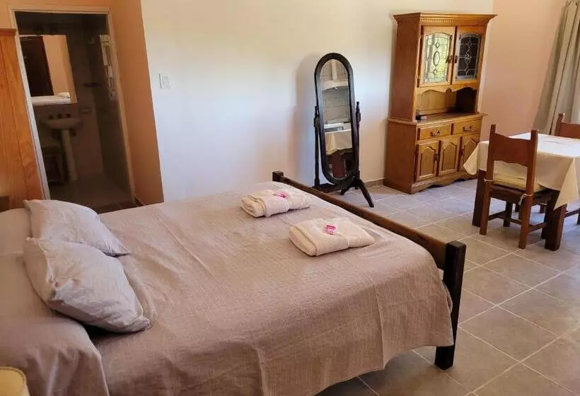 Retkeilymaja Mirador Del Lago Apart   Adults Only