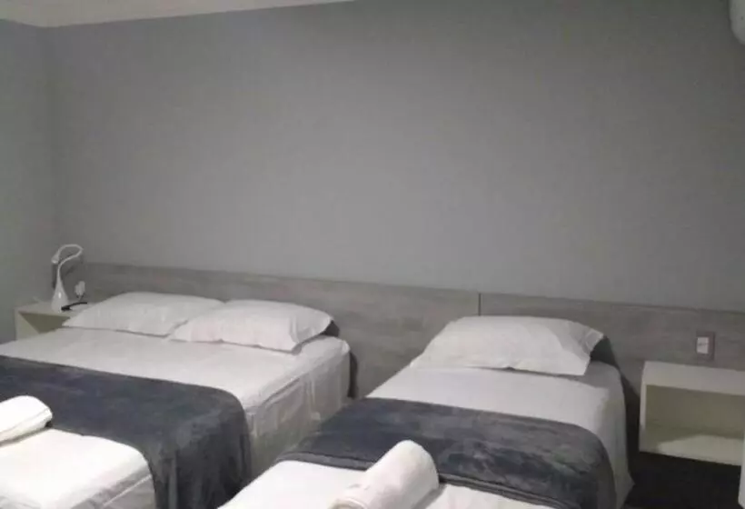 ユースホステル Casa De Oliveira Pousada