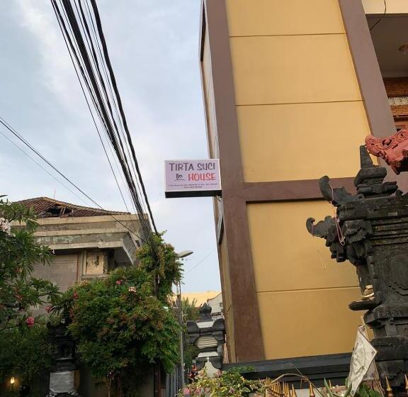 Szálló Tirtasuci House