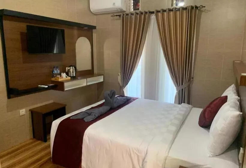 هاستل Tirtasuci House