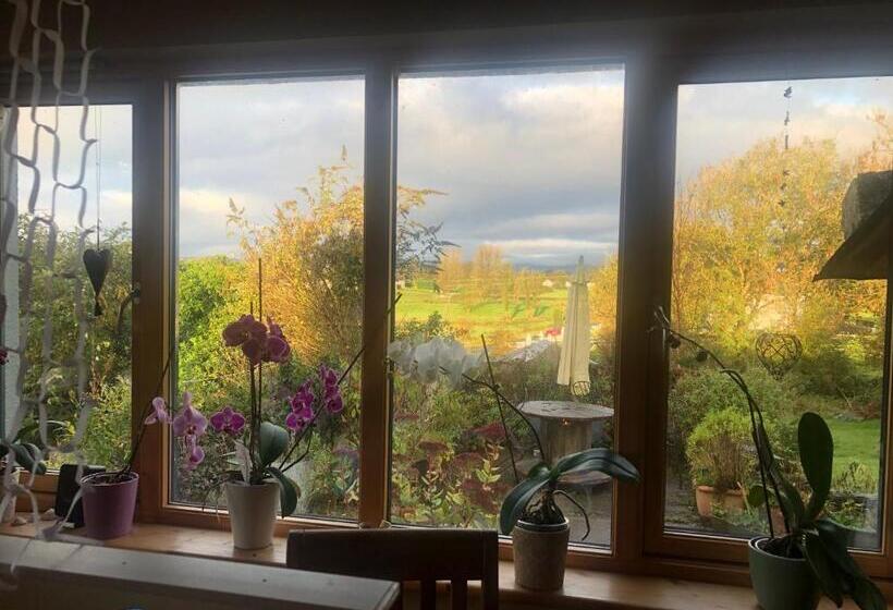 צימר Cosy Burren Home Away From Home