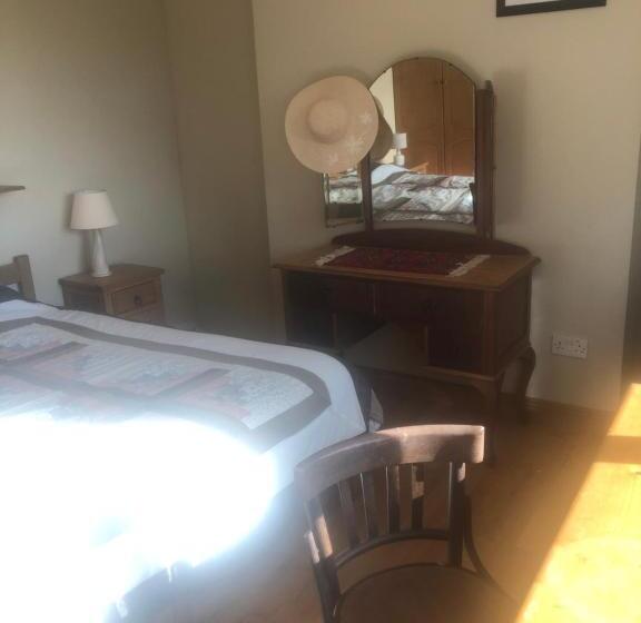 צימר Cosy Burren Home Away From Home