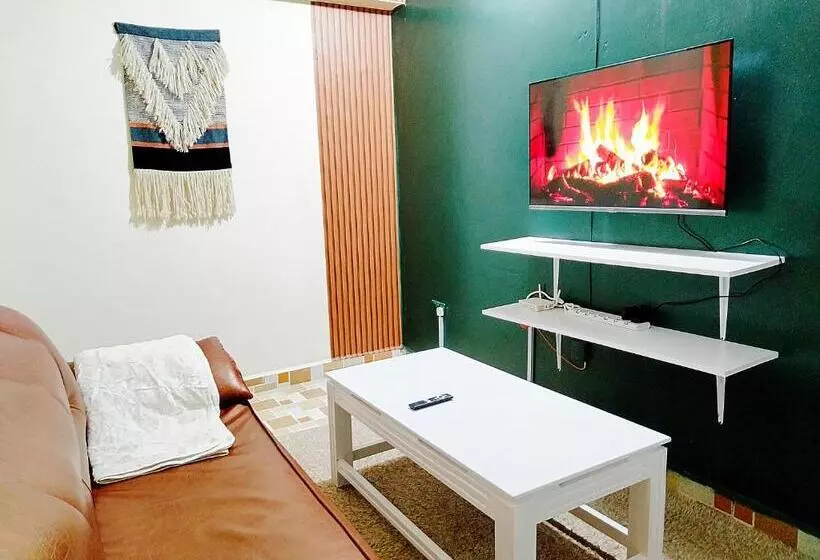 تختخواب و صبحانه Cozy Haven Slumber