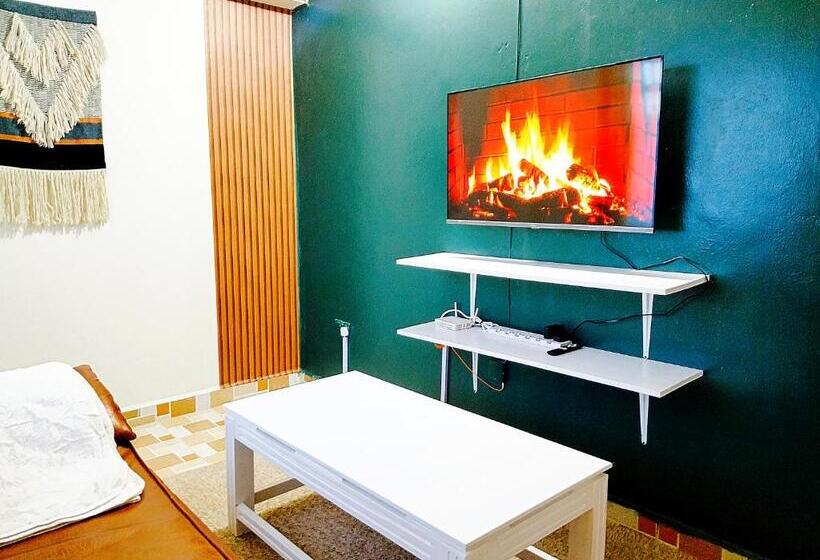 تختخواب و صبحانه Cozy Haven Slumber