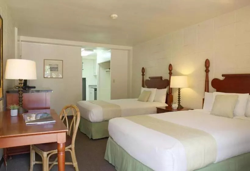 By The Beach Waikiki Heritage Hotel Honalulu