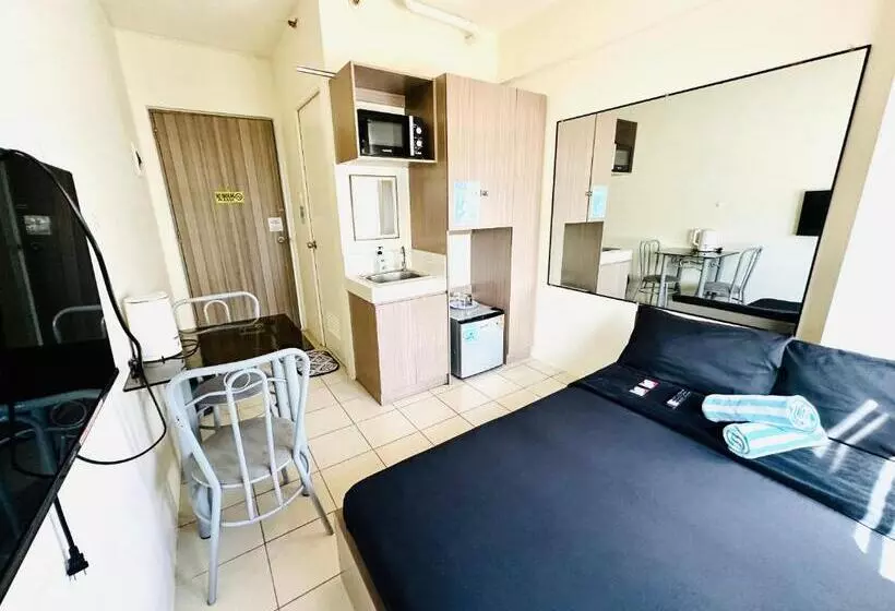 Fancy Condo With Unli Wifi And Netflix