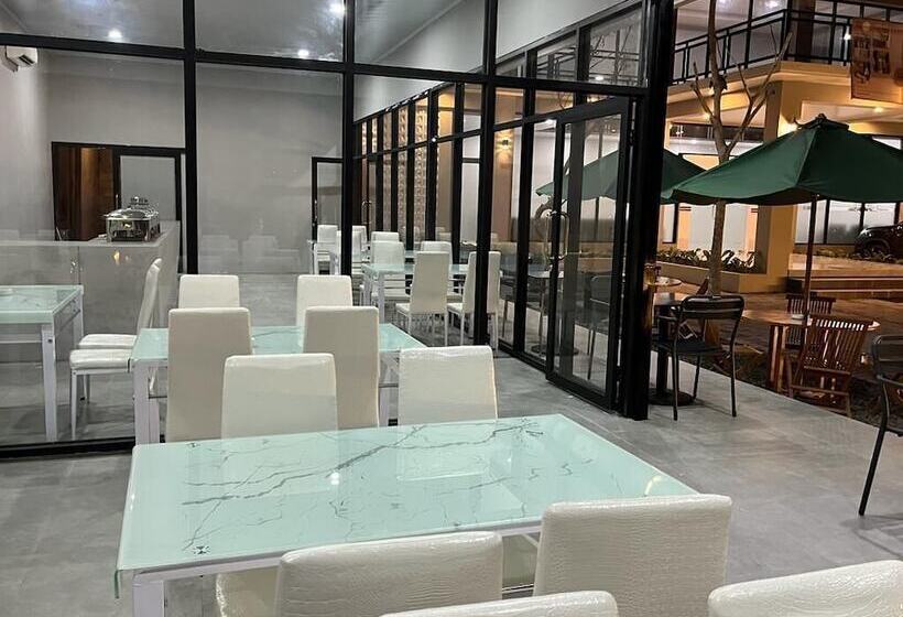 Genio Syariah Hotel Solo