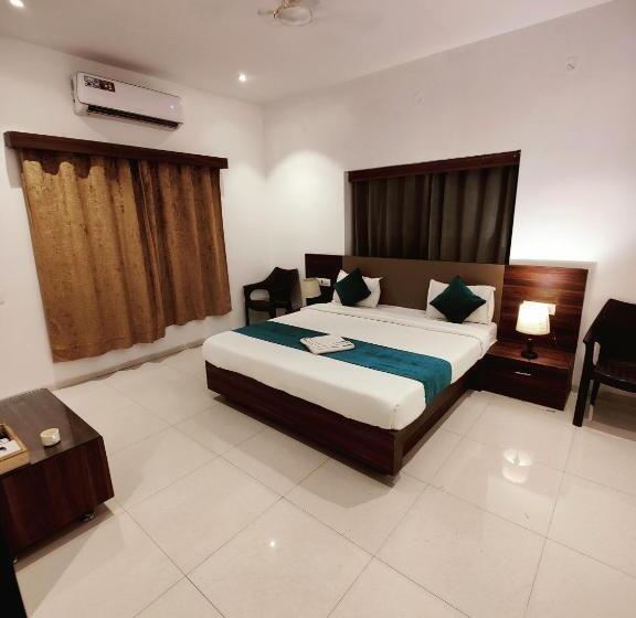 Отель Four Seasons Resort Ajanta