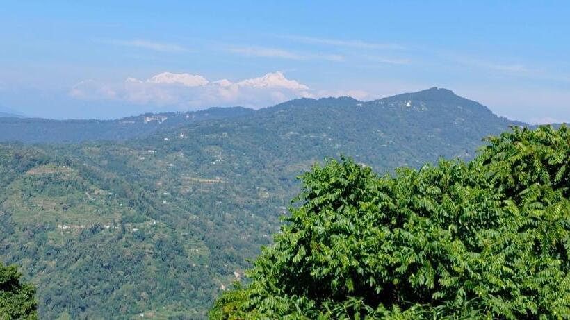 ホテル Jhandi Eco Heights