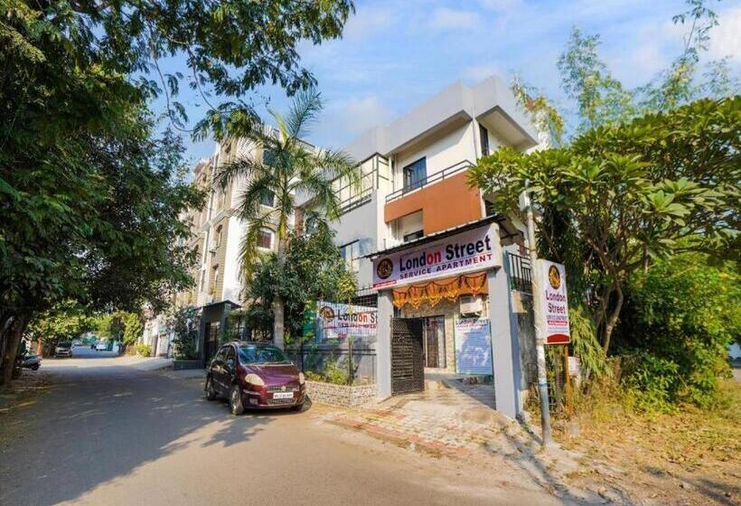 هتل London Street