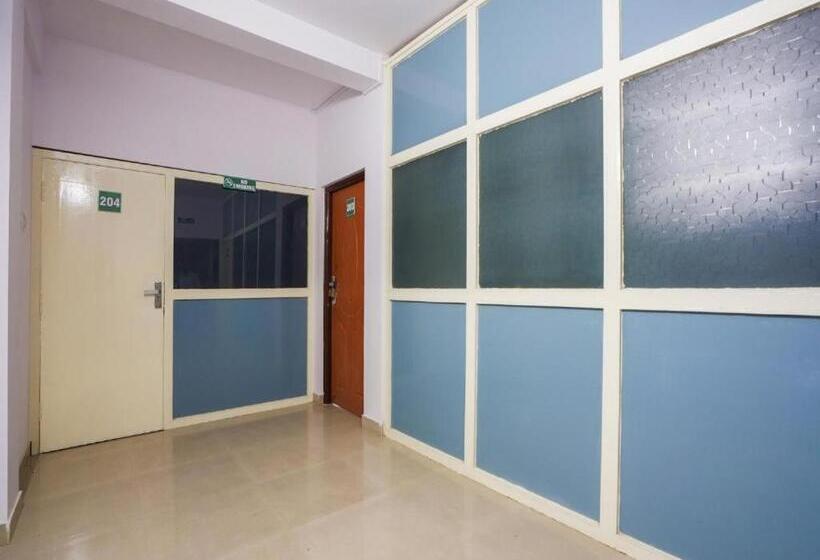 هتل London Street