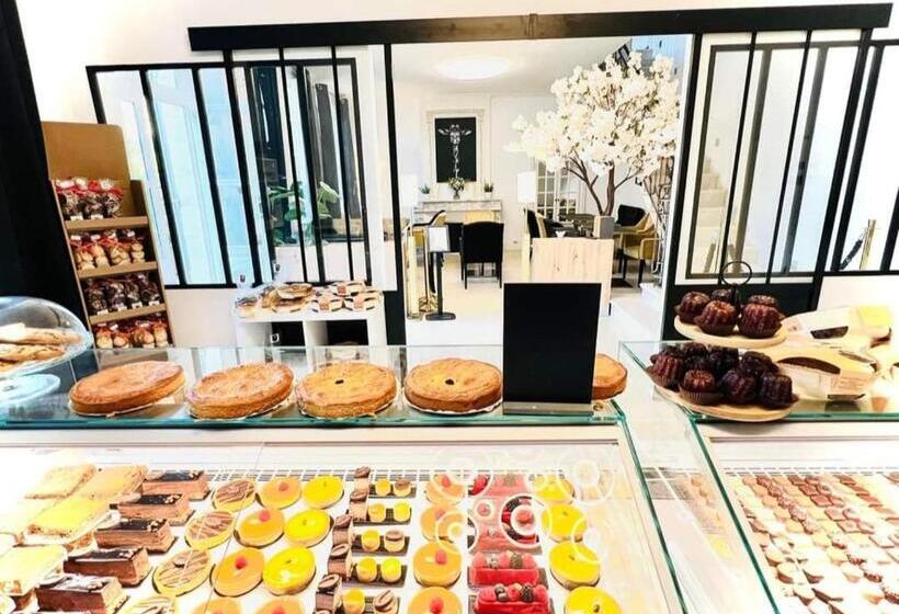 酒店 Lougapa Nobilis Rooms