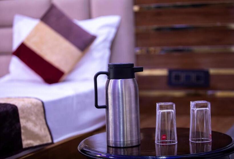 Hotel Madhav Residency