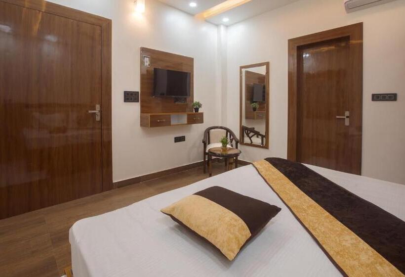 Hotel Madhav Residency