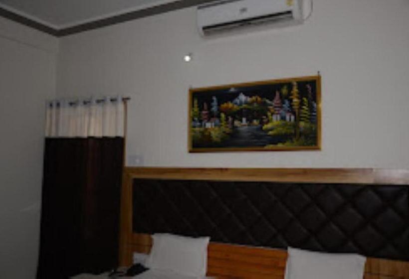 ホテル Rajawat , Madhya Pradesh