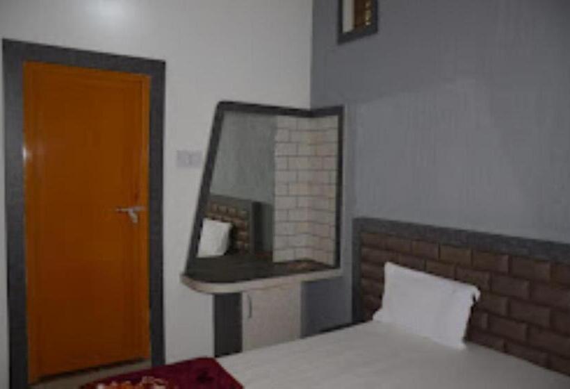 ホテル Rajawat , Madhya Pradesh