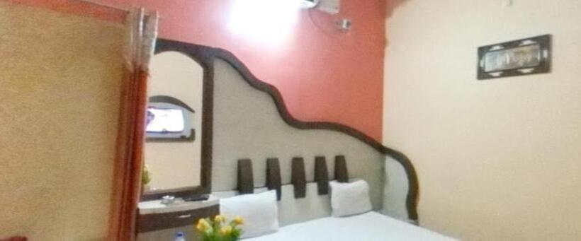 ホテル Rajawat , Madhya Pradesh