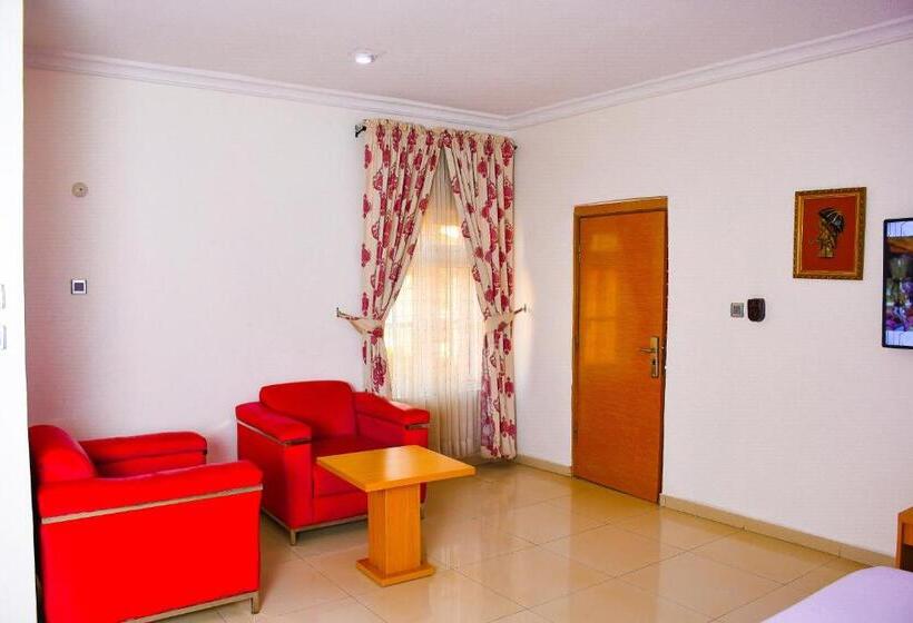 هتل Roses Regency