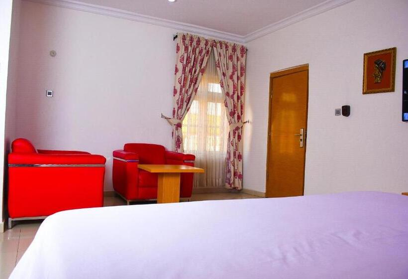 هتل Roses Regency