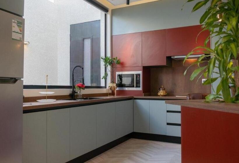 Пансион شالية آرت ديكو من شاليهات بزل الفندقيه Puzzle