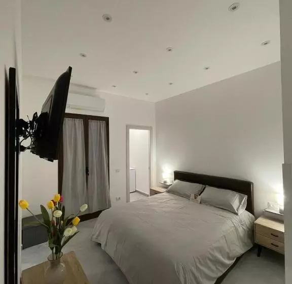 پانسیون Baron’s Suites