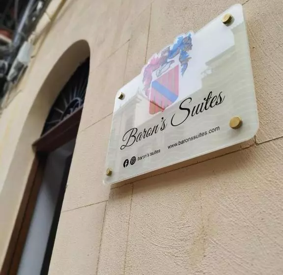 پانسیون Baron’s Suites