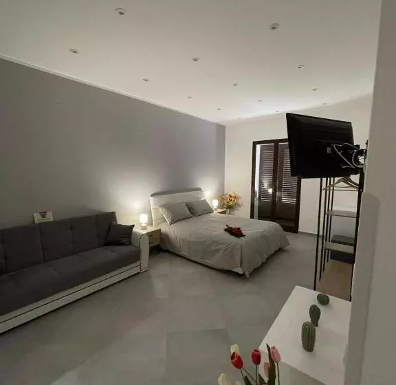 پانسیون Baron’s Suites