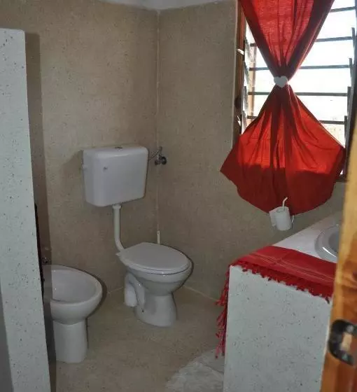 پانسیون Coral Village