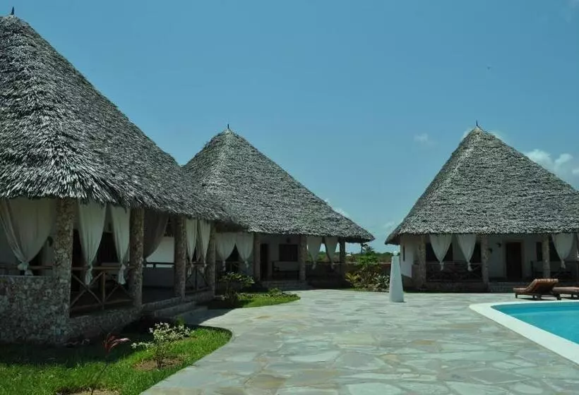 پانسیون Coral Village