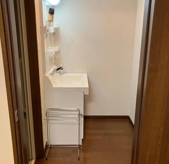 פנסיון Monjuno Fukuchi