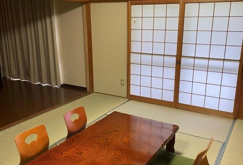 פנסיון Monjuno Fukuchi