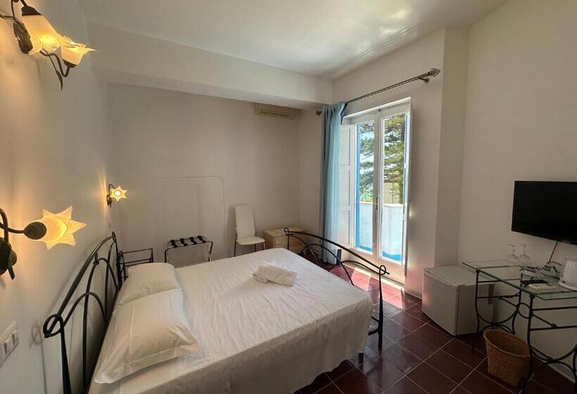 ペンション Rada Azzurra