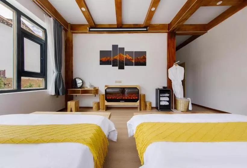 ベッドアンドブレックファースト Shangri La Jiangyue Beiting Boutique Homestay