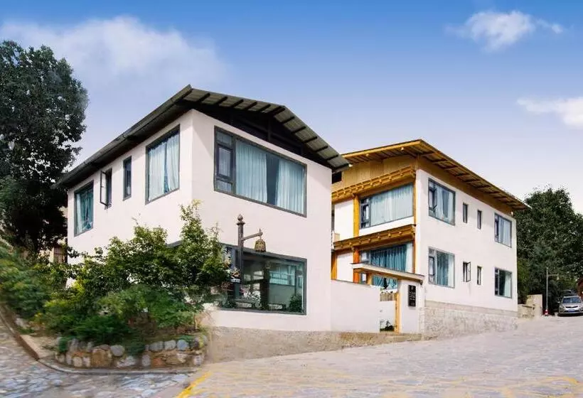 ベッドアンドブレックファースト Shangri La Jiangyue Beiting Boutique Homestay